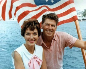 Ronald_Reagan_and_Nancy_Reagan_aboard_a_boat_in_California_1964